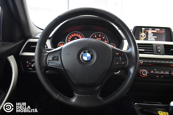 BMW 318d Business aut.